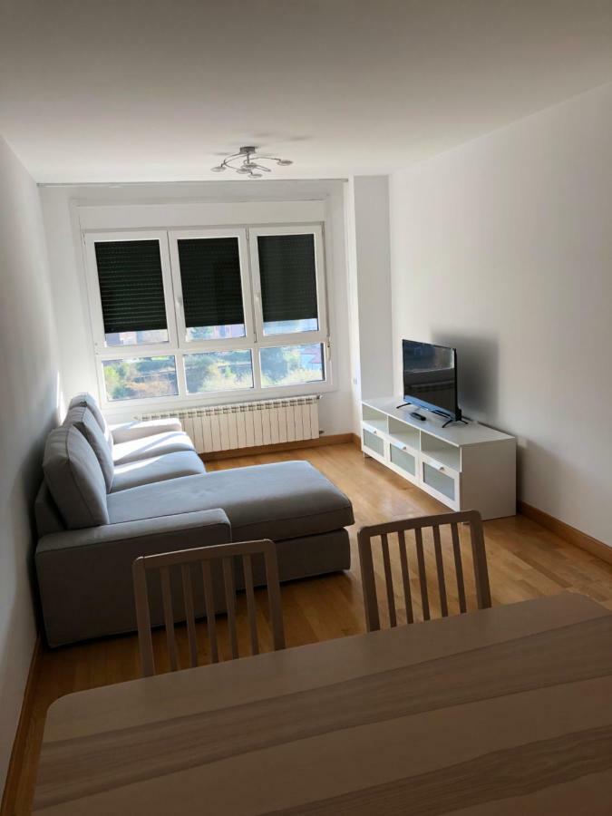 Piso Vacacional En Aviles Apartment Luaran gambar